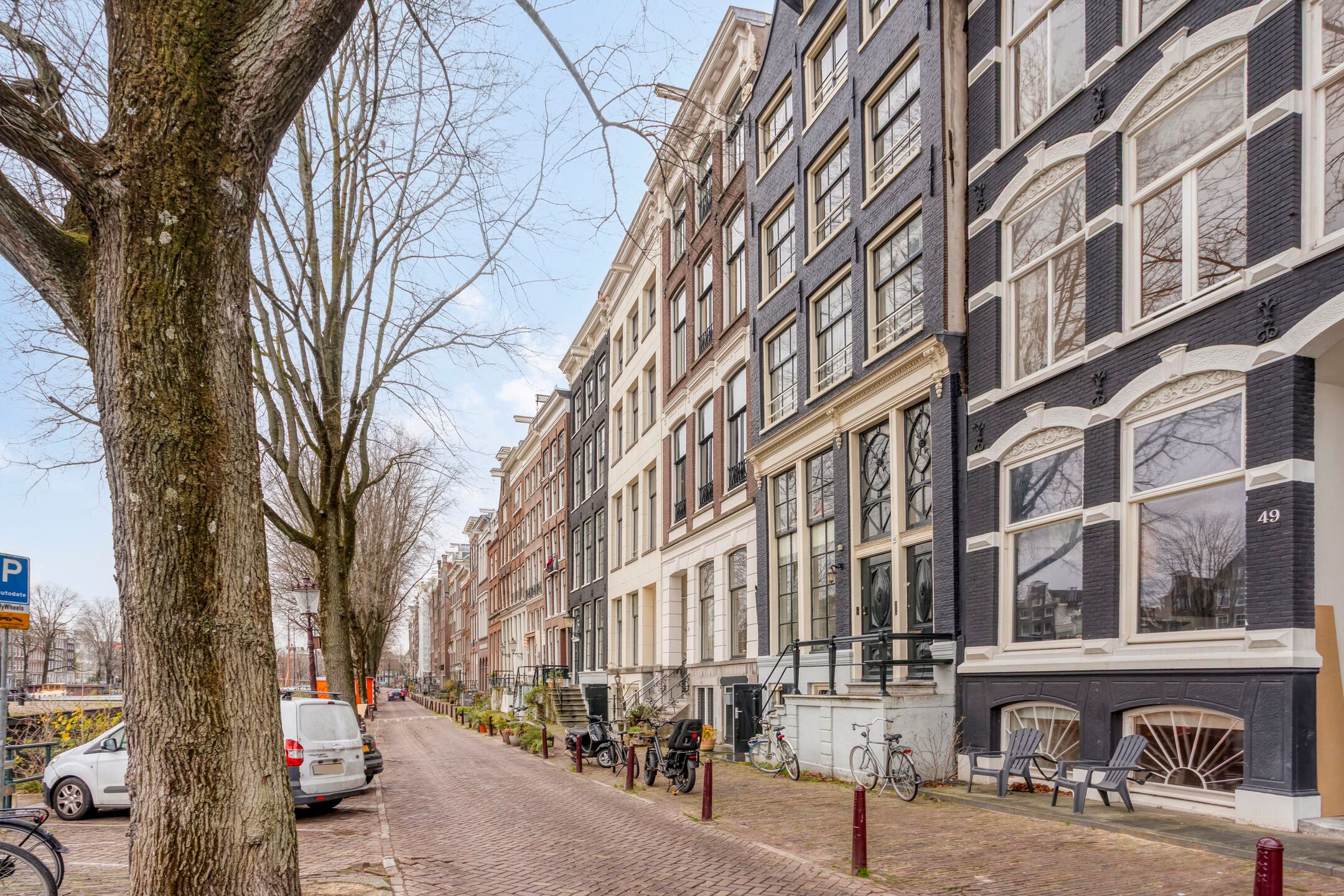 Photo 9 of Binnenkant 46-B