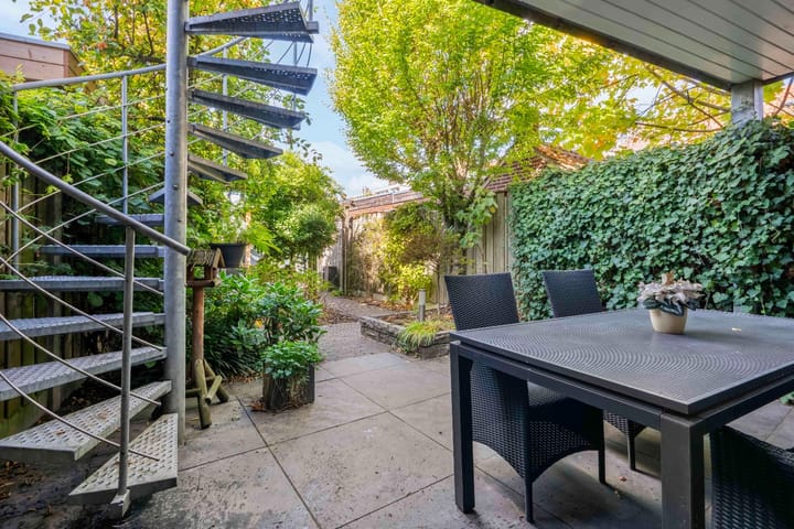 Photo 19 of Burgemeester Conraetzstraat 25-A