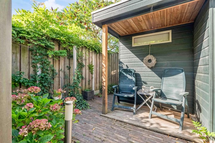 Photo 21 of Burgemeester Conraetzstraat 25-A