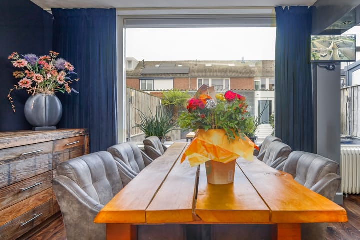 Foto 6 van Straussstraat 14