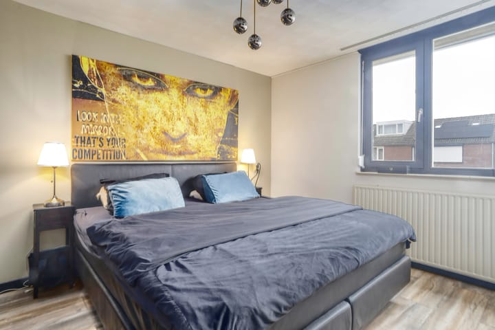 Foto 21 van Straussstraat 14