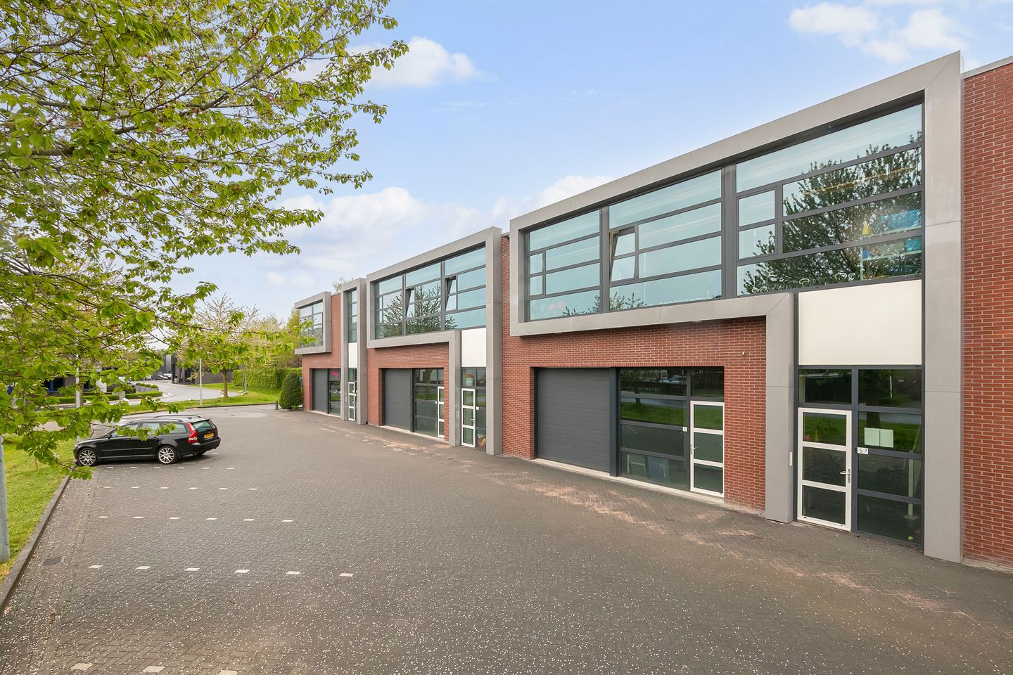 Bekijk foto 3 van De Standerd 1