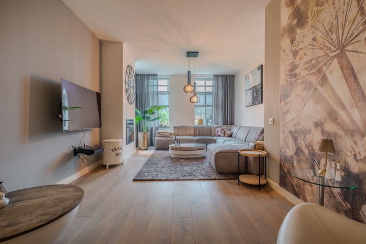 Photo 18 of Bovenburen 219