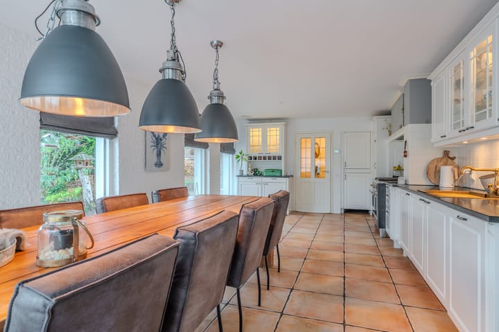 Photo 34 of Bovenburen 219