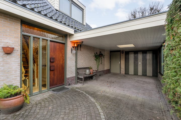 Photo 4 of Johanna van Burenstraat 34