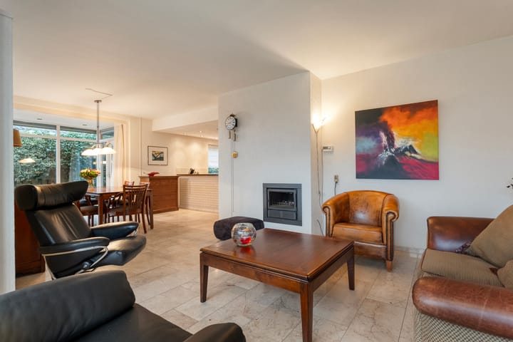 Photo 14 of Johanna van Burenstraat 34