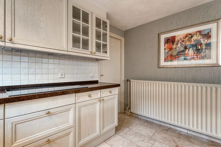 Photo 18 of Johanna van Burenstraat 34