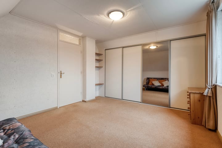 Photo 25 of Johanna van Burenstraat 34