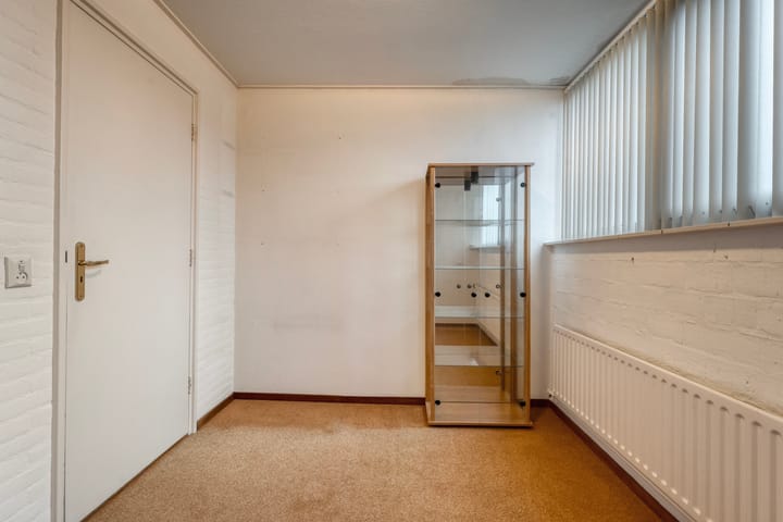 Photo 27 of Johanna van Burenstraat 34