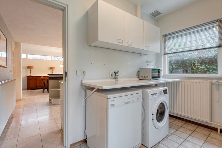 Photo 32 of Johanna van Burenstraat 34