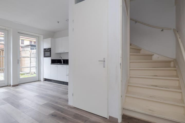 Photo 10 of Marconistraat 126