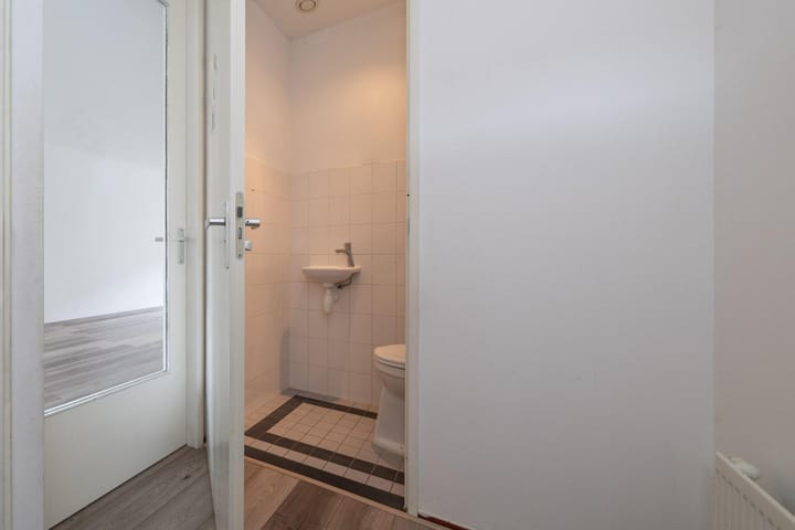 Photo 11 of Marconistraat 126