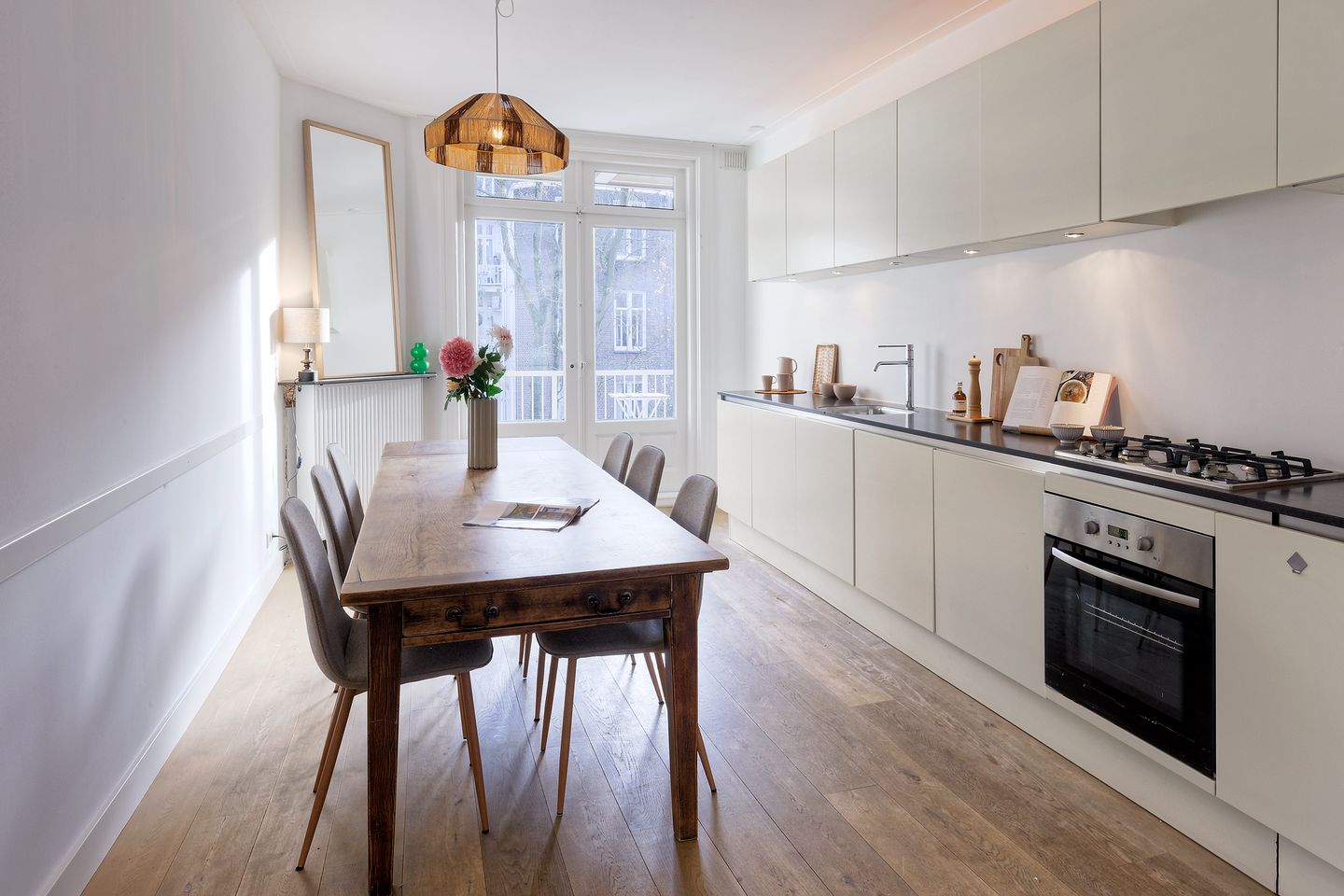 Photo 14 of Eerste Helmersstraat 291-2