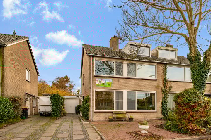 Photo 2 of P.N. Kruiswijkstraat 26