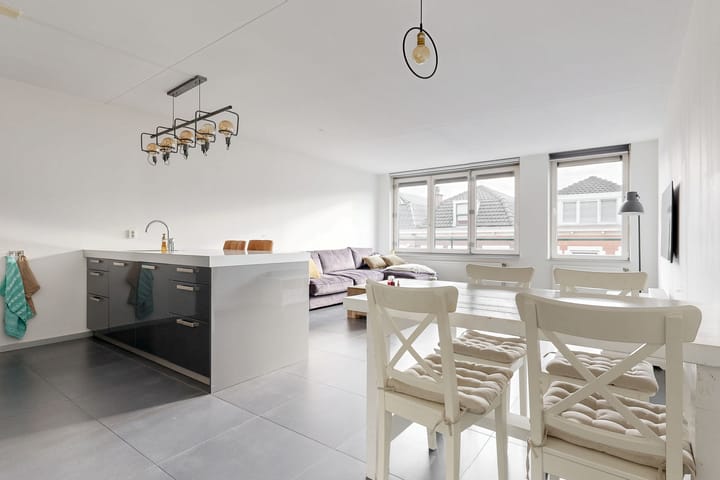 Photo 2 of Fenacoliuslaan 124