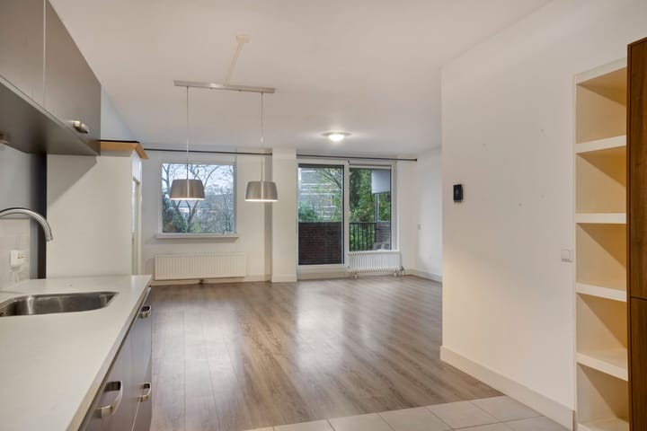 Foto 11 van Winkelwaard 44