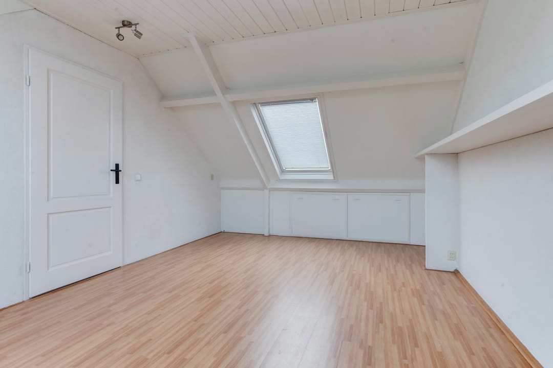 Foto 23 van Weidebloemenlaan 131