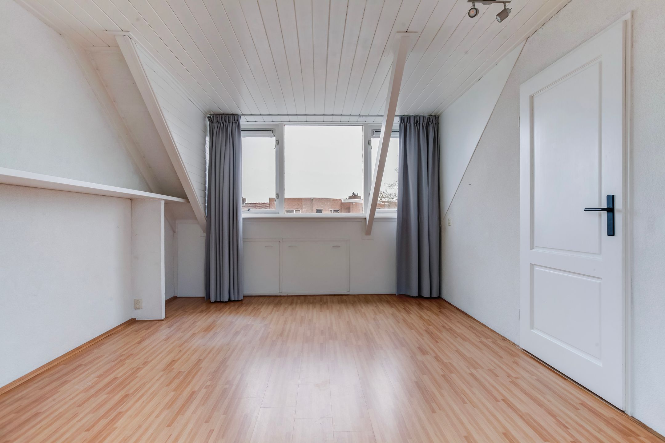 Foto 24 van Weidebloemenlaan 131