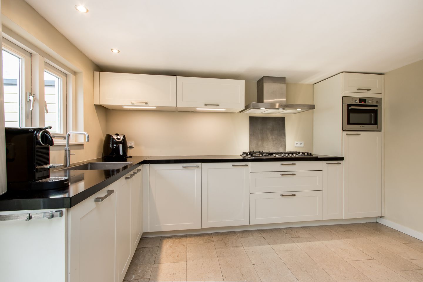 Photo 19 of Karstraat 34