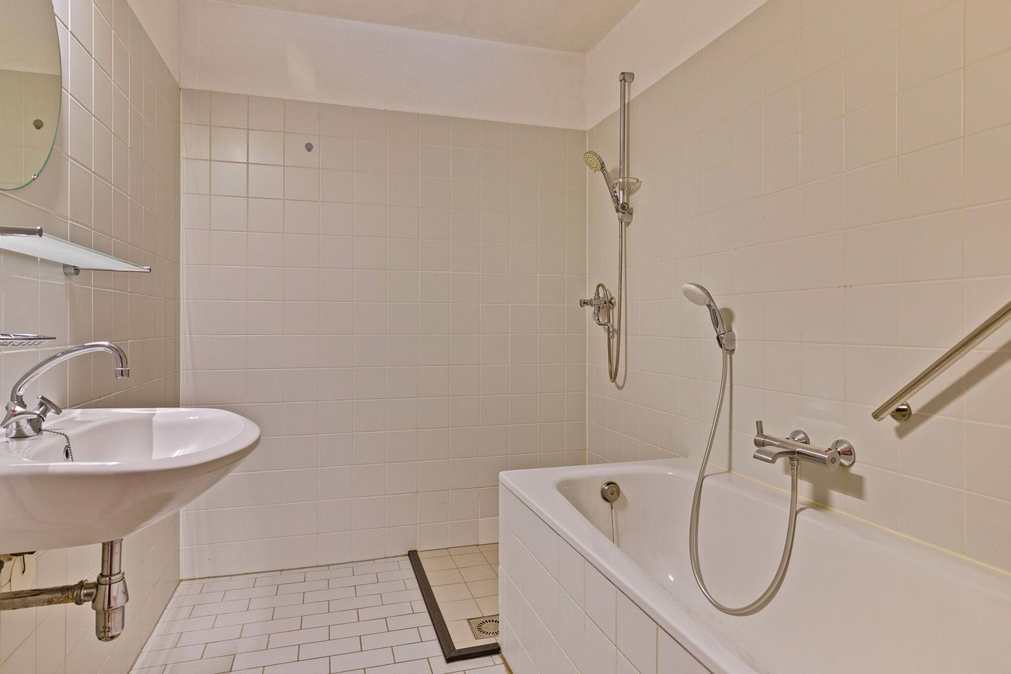 Photo 20 of Kerklaan 612