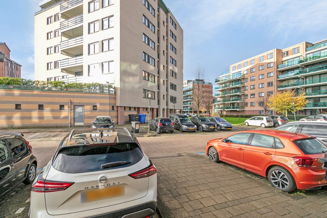 Photo 38 of Kerklaan 612