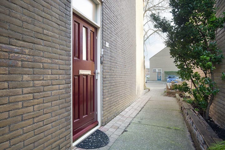 Photo 26 of Stikkerstraat 13