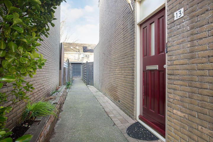 Photo 25 of Stikkerstraat 13