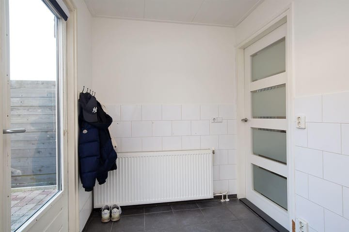 Photo 8 of Stikkerstraat 13