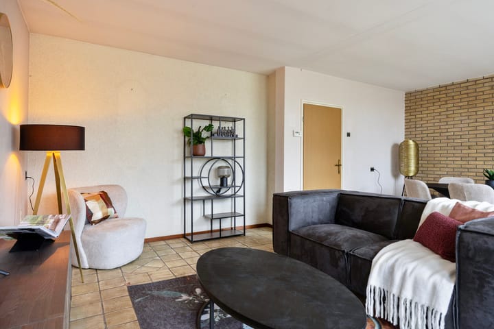 Foto 5 van Van Miereveltstraat 51