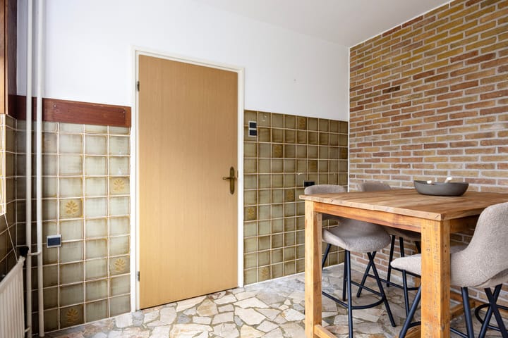 Foto 11 van Van Miereveltstraat 51