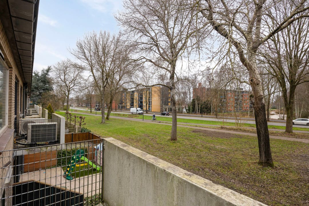 Foto 17 van Van Miereveltstraat 51