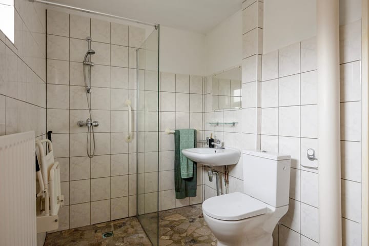 Foto 22 van Van Miereveltstraat 51