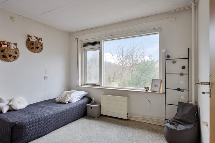 Foto 18 van Van Miereveltstraat 51