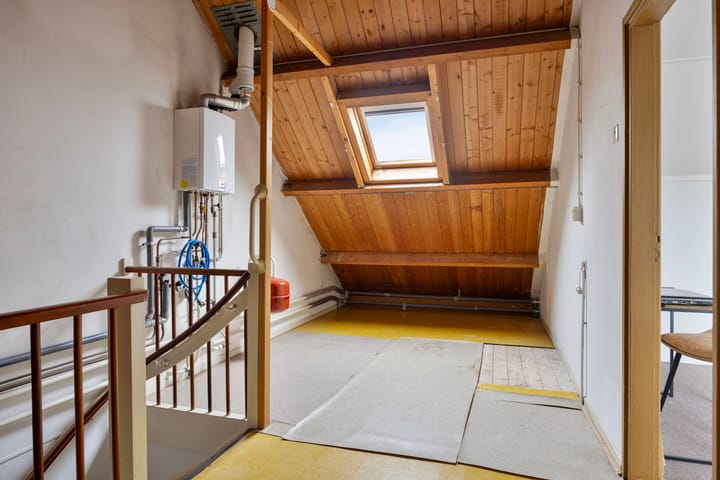 Foto 23 van Van Miereveltstraat 51