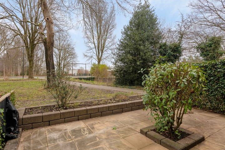 Foto 34 van Van Miereveltstraat 51