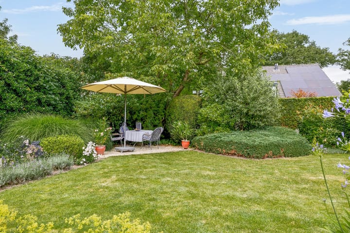 Foto 39 van Negen-novemberweg 27