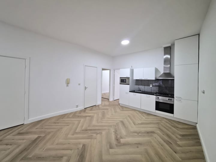 Photo 7 of De Perponcherstraat 119