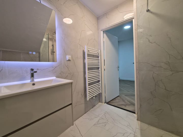 Photo 10 of De Perponcherstraat 119