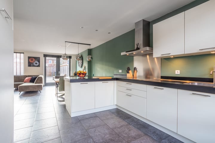 Foto 11 van Scheringstraat 15