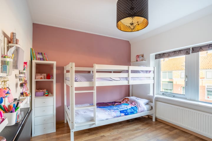 Foto 25 van Scheringstraat 15