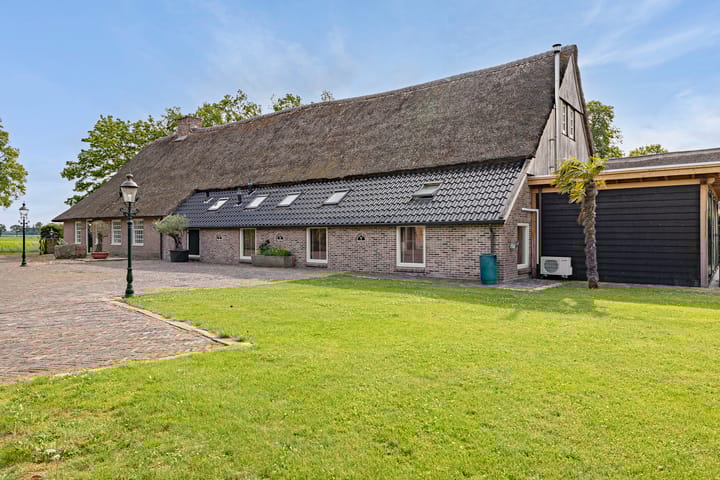 Foto 49 van Middendorp 15