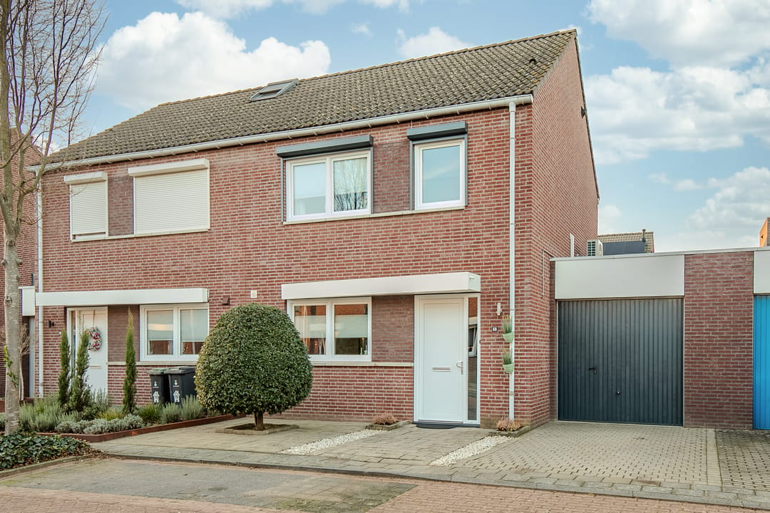 Foto 1 van Gijs van Aardennestraat 68