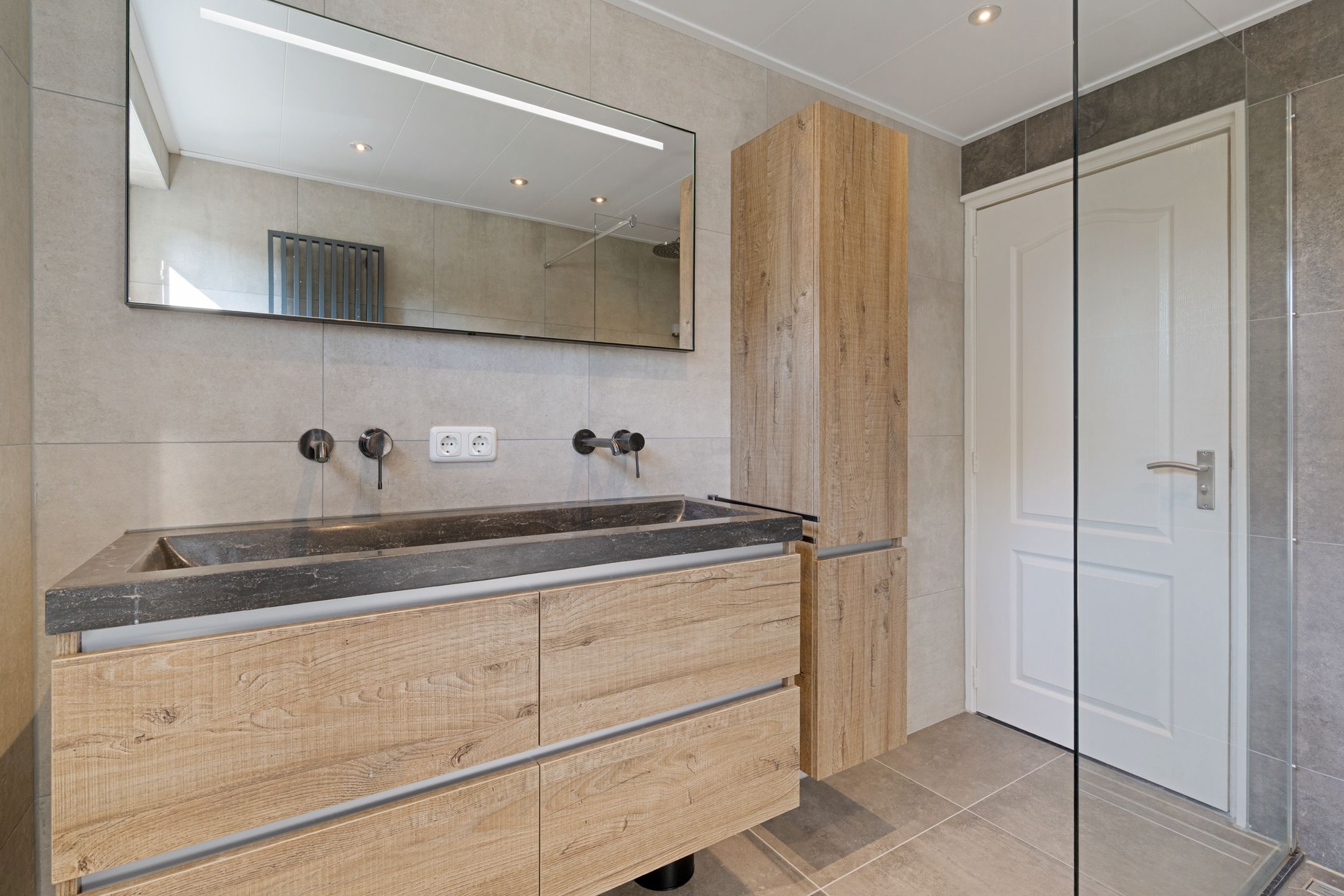 Foto 42 van Nijkampenweg 27