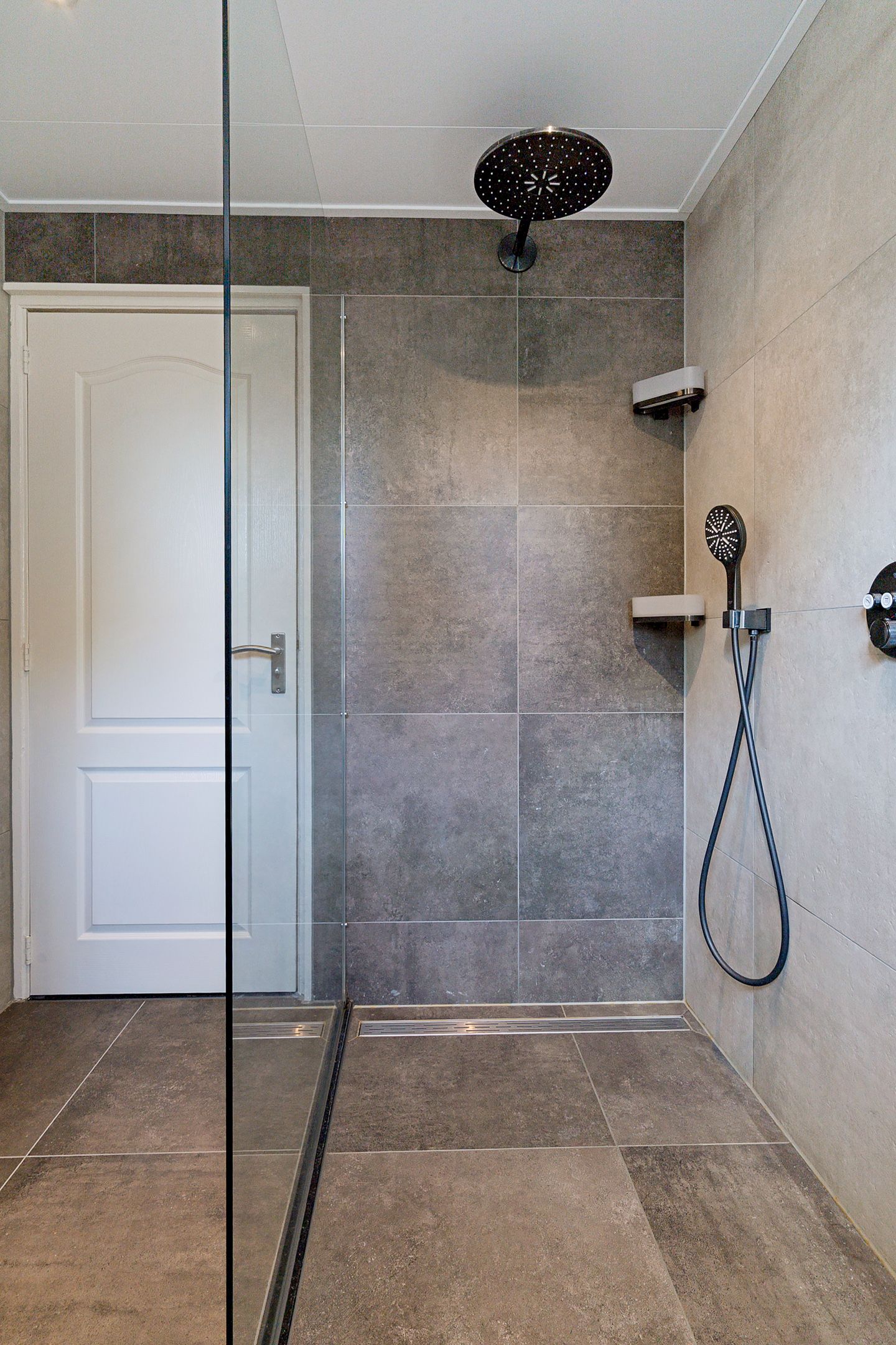 Foto 44 van Nijkampenweg 27