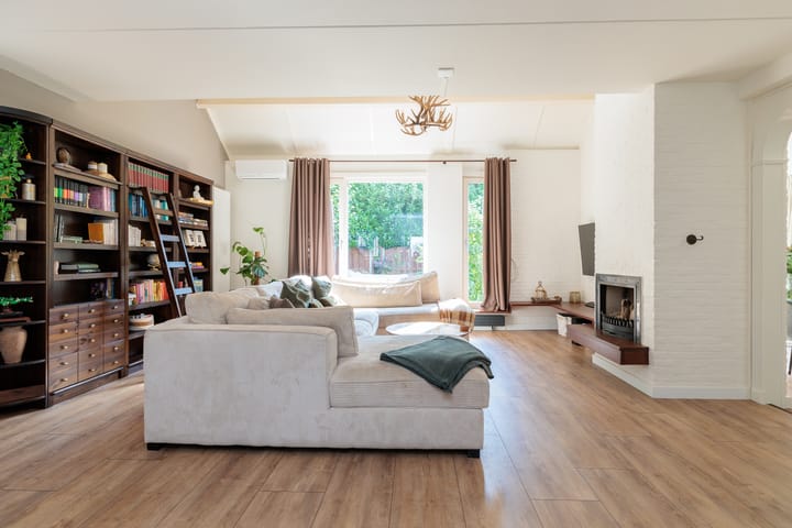 Foto 12 van Rozengaard 19 52