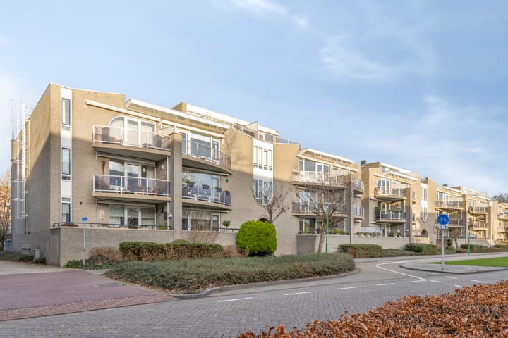 Photo 4 of Vincent van Goghstraat 195