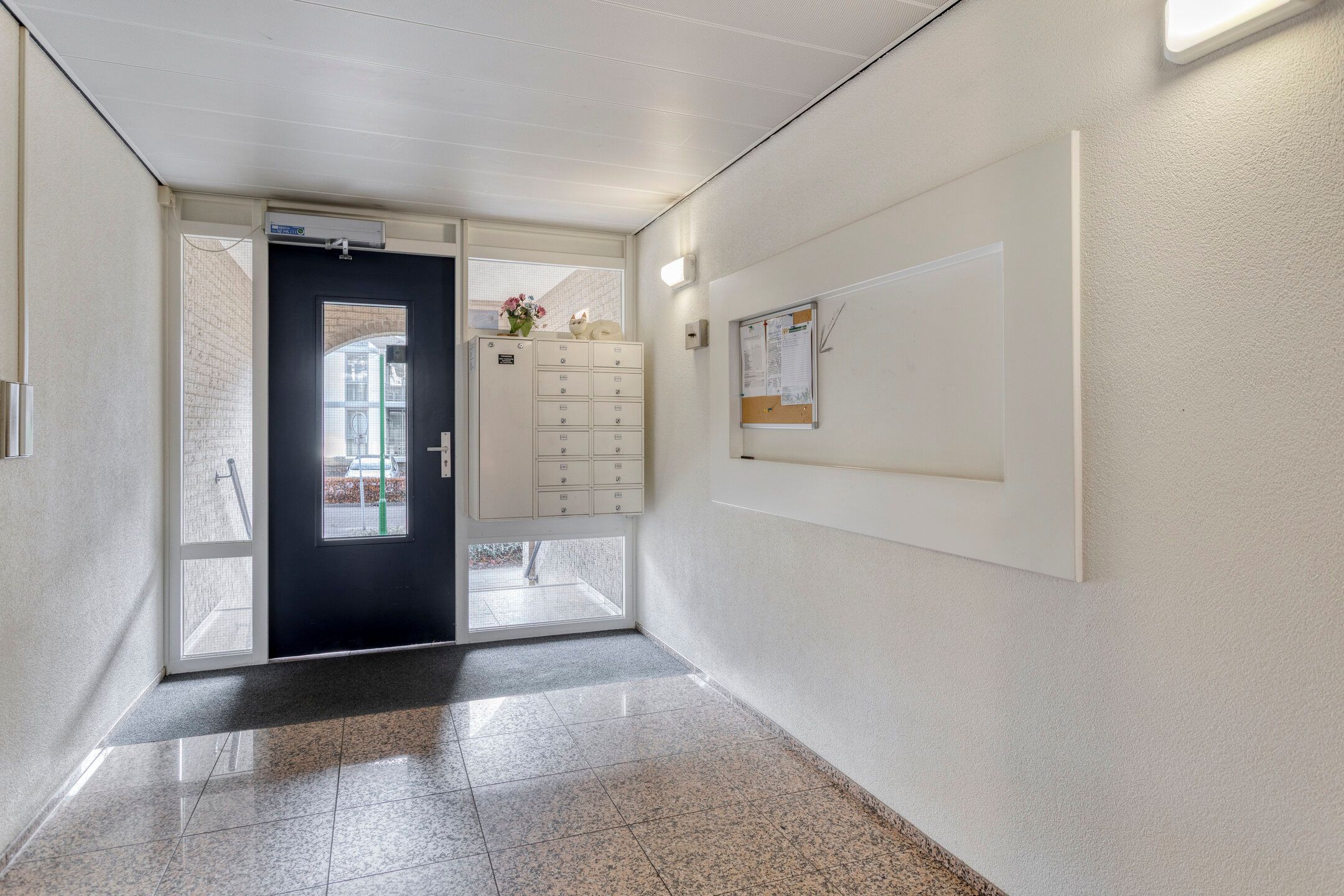 Photo 6 of Vincent van Goghstraat 195