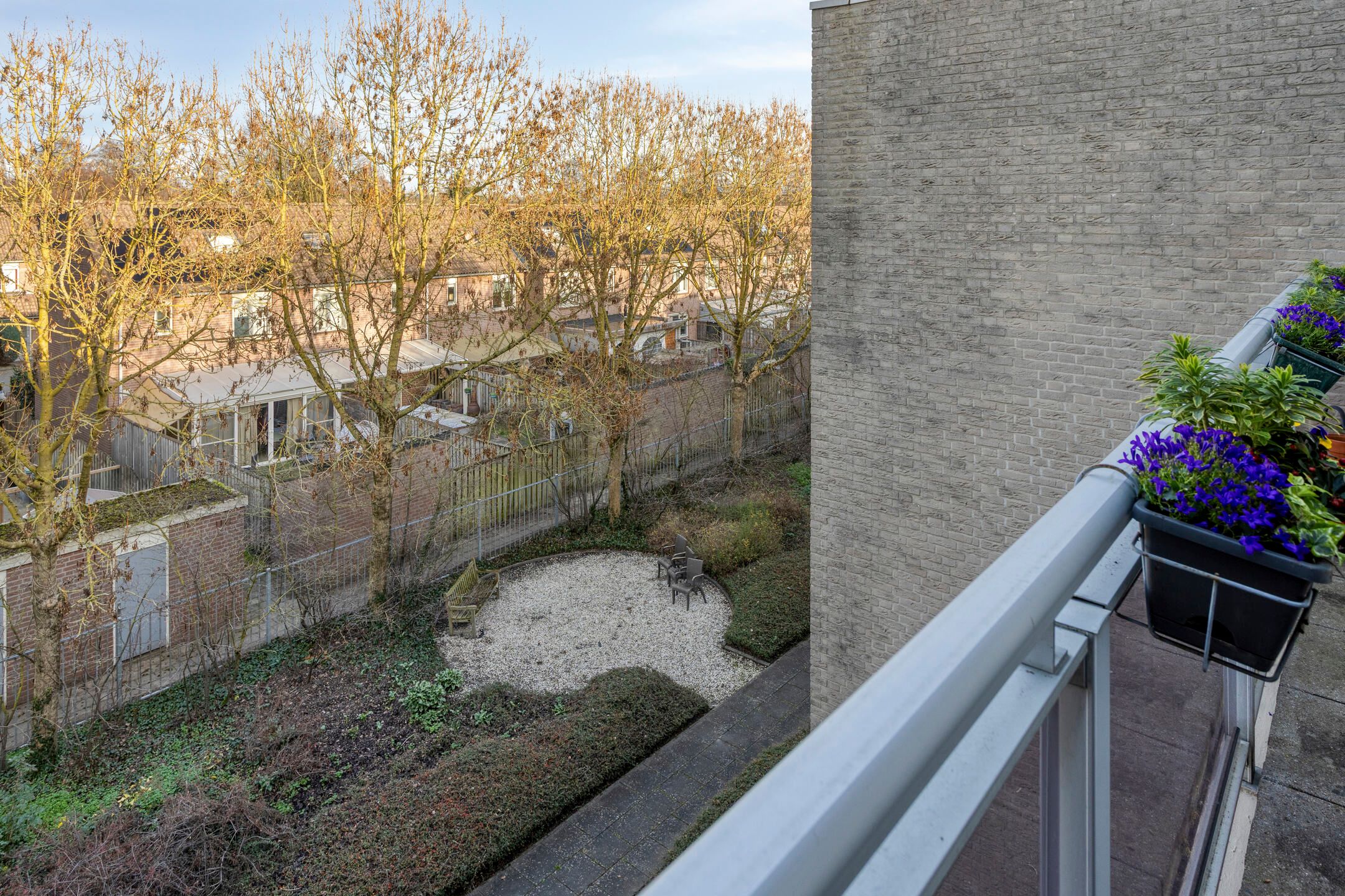 Photo 9 of Vincent van Goghstraat 195