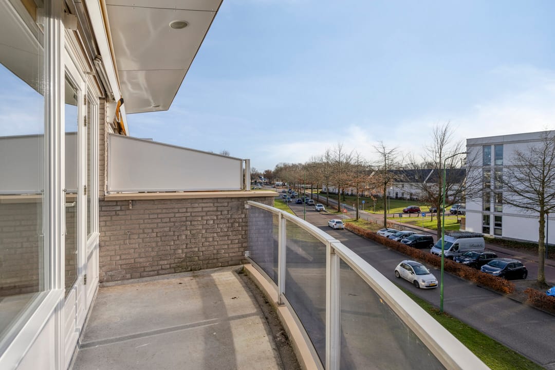 Photo 23 of Vincent van Goghstraat 195