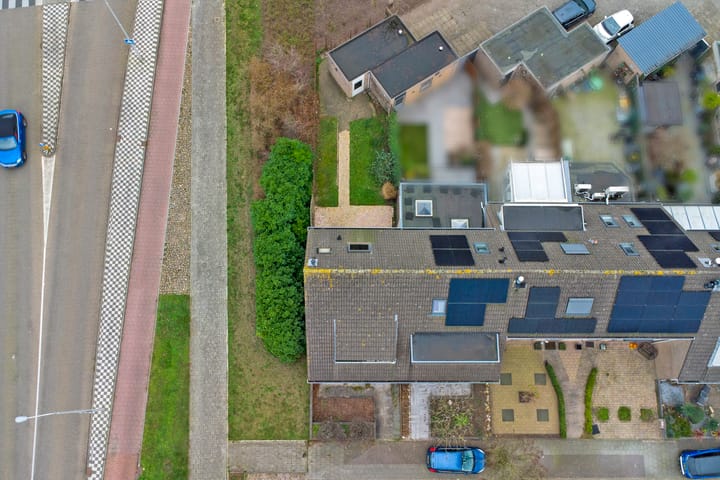 Foto 26 van Van Herlaerstraat 12